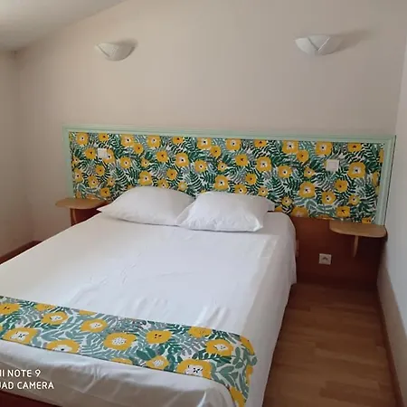Le Prado Hotel 2*