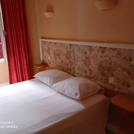 Le Prado Hotel 2*