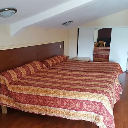 Le Prado Hotel