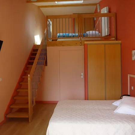 Le Prado Hotel 2*
